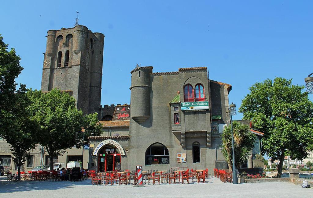 Appartement face à la cathédrale Saint-Etienne Agde Exterior foto